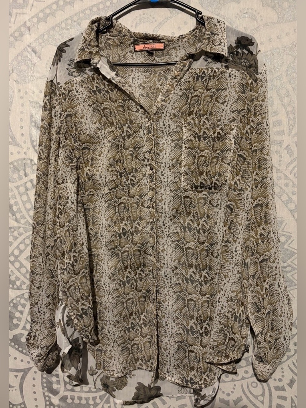 Olive Hill Snakeskin & Floral Mixed Media Button Down Shirt | XL